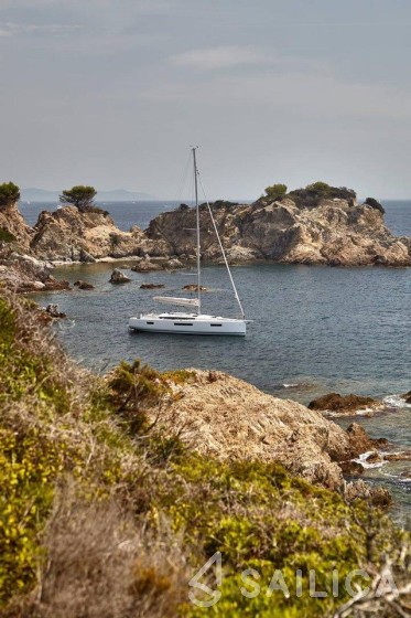 Sun Odyssey 440 - Yacht Charter Sailica