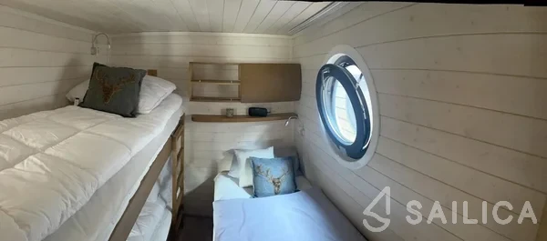 WOMA D13 - Yacht Charter Sailica