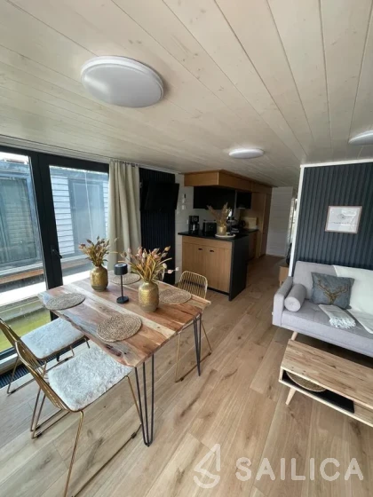 WOMA D13 - Yacht Charter Sailica