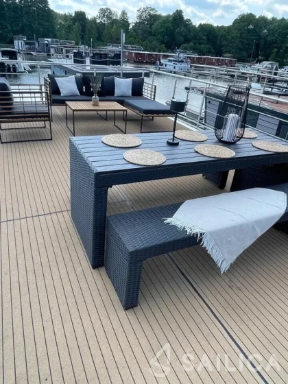 WOMA D13 - Yacht Charter Sailica