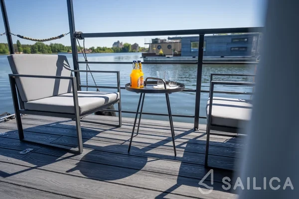 WOMA D13 - Yacht Charter Sailica