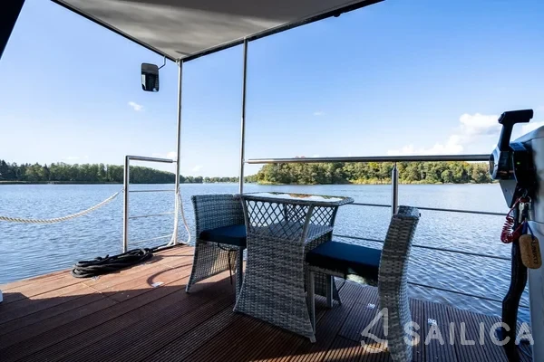 WOMA D13 - Yacht Charter Sailica