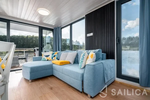WOMA D13 - Yacht Charter Sailica