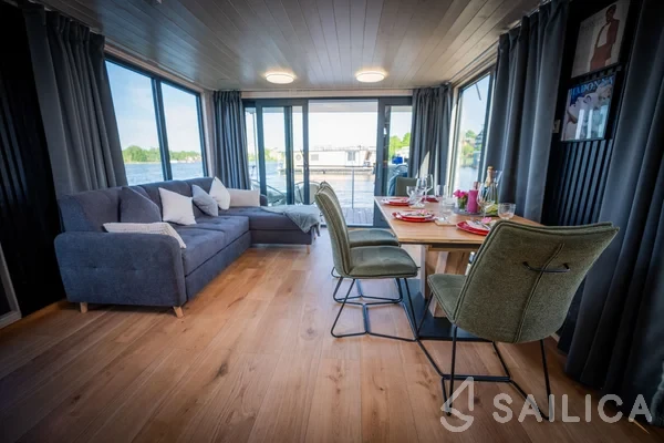 WOMA D13 - Yacht Charter Sailica