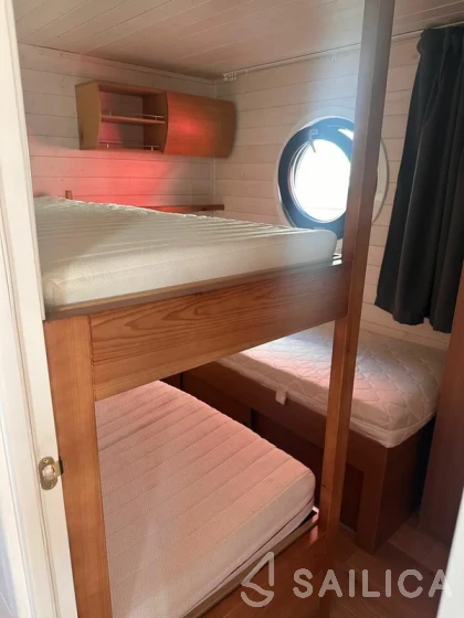 WOMA D13 - Yacht Charter Sailica
