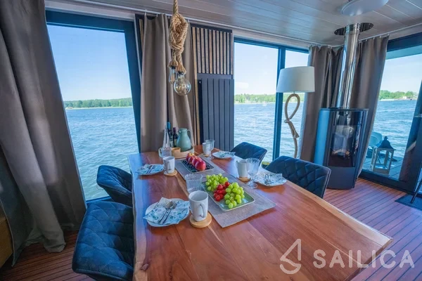 WOMA D13 - Yacht Charter Sailica