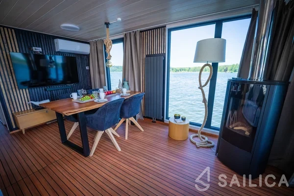 WOMA D13 - Yacht Charter Sailica