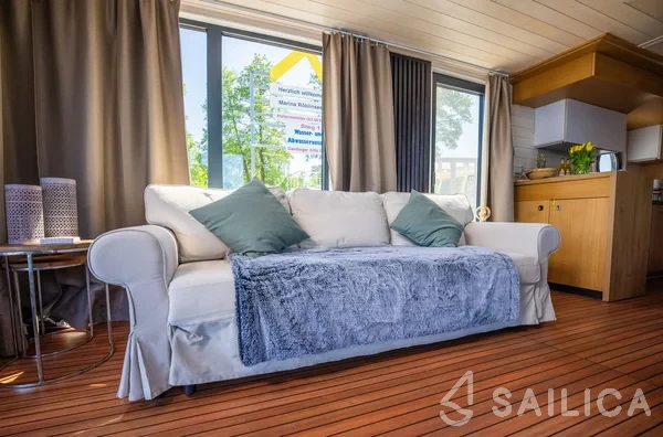 WOMA D13 - Yacht Charter Sailica