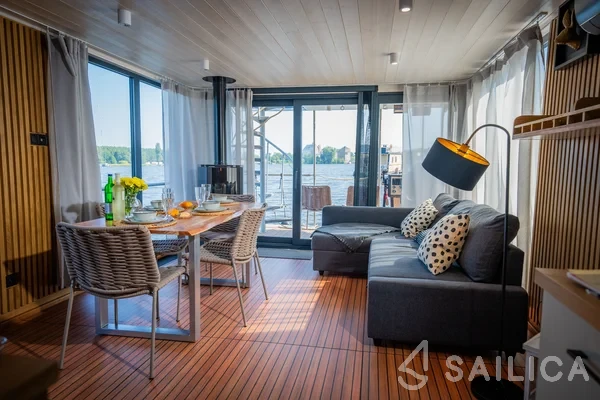 WOMA D13 - Yacht Charter Sailica