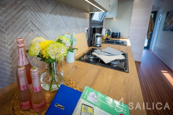 WOMA D13 - Yacht Charter Sailica