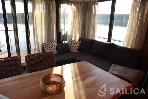 WOMA D13 - Yacht Charter Sailica