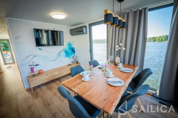 WOMA D13 - Yacht Charter Sailica