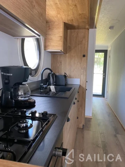 WOMA D13 - Yacht Charter Sailica
