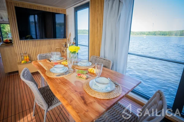 WOMA D13 - Yacht Charter Sailica