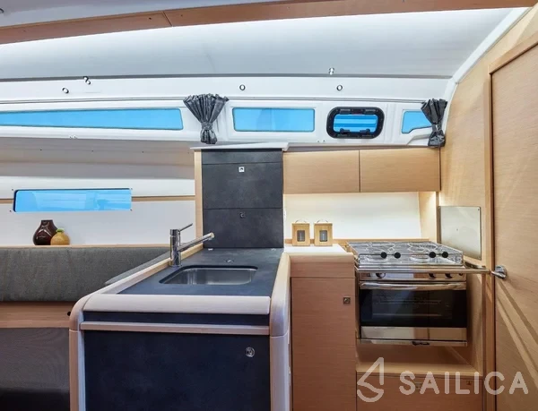 Sun Odyssey 349 - Yacht Charter Sailica