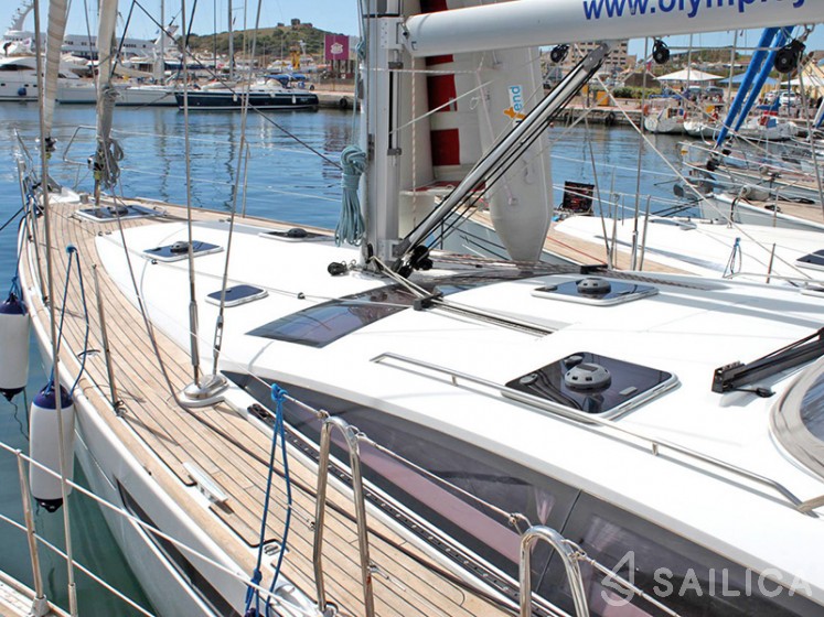 Jeanneau 53 - Yacht Charter Sailica