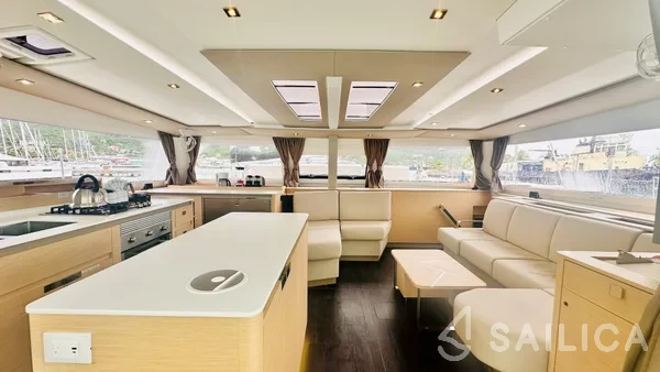Aura 51 - Yacht Charter Sailica