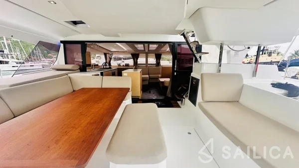 Aura 51 - Yacht Charter Sailica