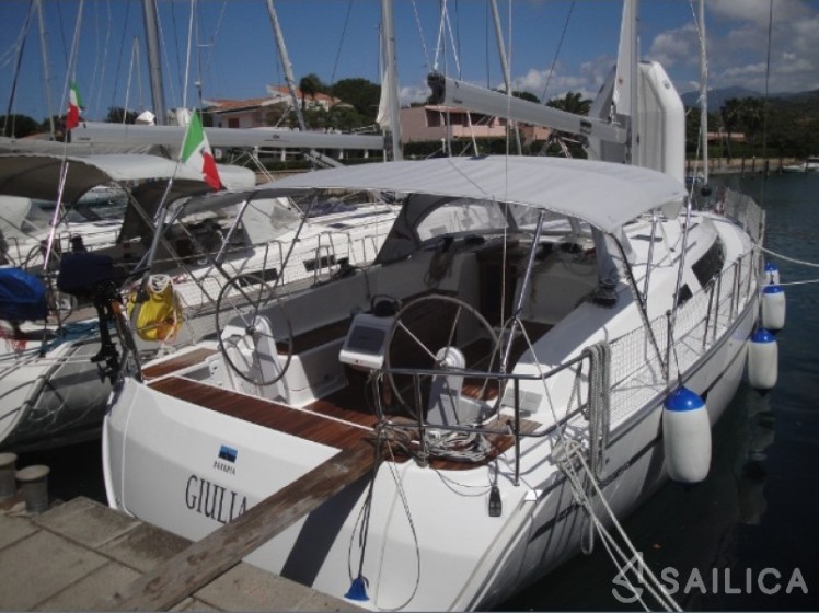 Bavaria Cruiser 46 - Yacht Charter Sailica