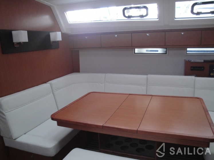 Bavaria Cruiser 46 - Yacht Charter Sailica