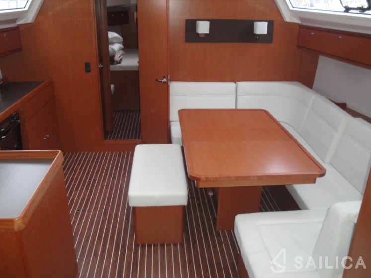 Bavaria Cruiser 46 - Yacht Charter Sailica