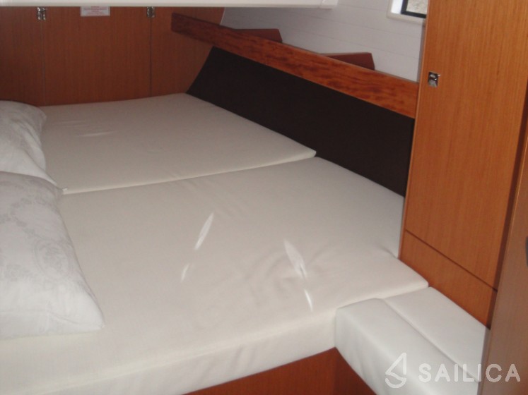 Bavaria Cruiser 46 - Yacht Charter Sailica