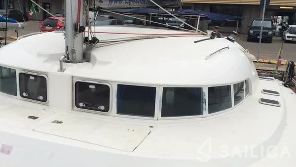 Lagoon 410 S2 - Yacht Charter Sailica