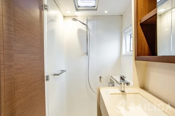 Lagoon 46  - Yacht Charter Sailica