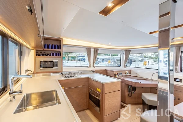 Lagoon 46  - Yacht Charter Sailica