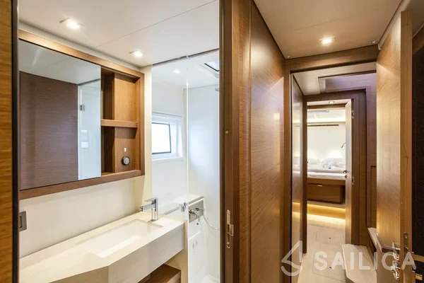 Lagoon 46  - Yacht Charter Sailica
