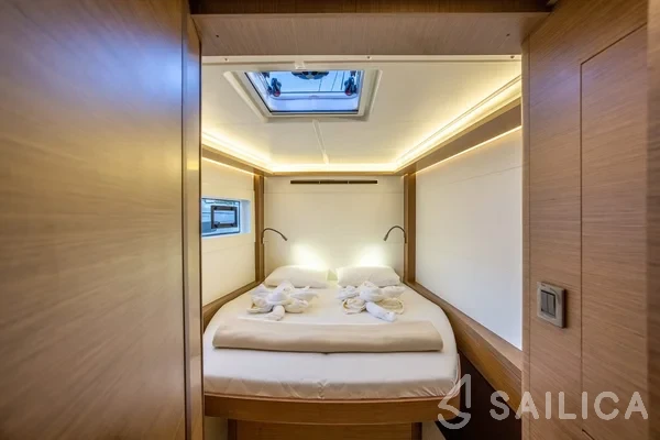 Lagoon 46  - Yacht Charter Sailica