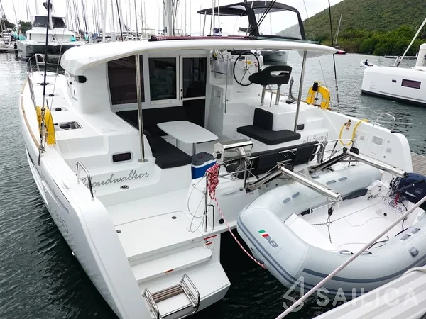 Lagoon 40 - Yacht Charter Sailica