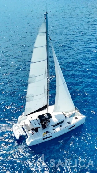 Lagoon 40 - Yacht Charter Sailica