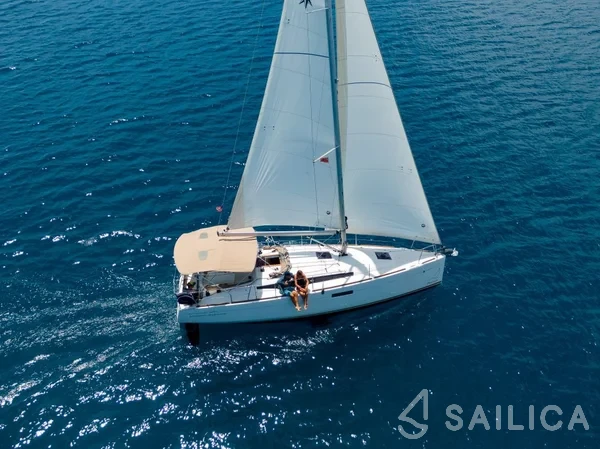 Sun Odyssey 349 - Yacht Charter Sailica