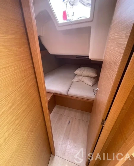 Dufour 430 Grand Large - Yacht Charter Sailica