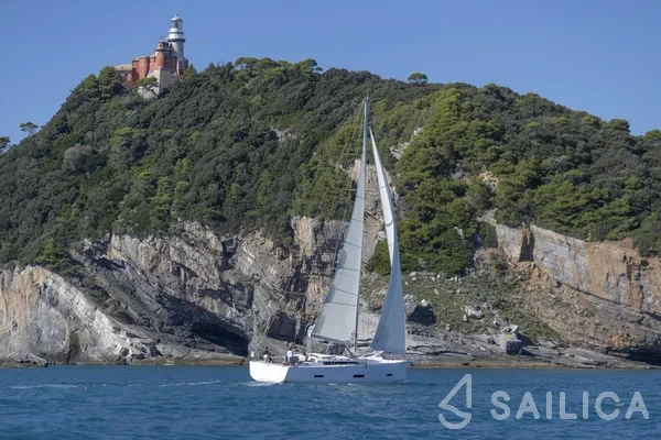 Dufour 430 Grand Large - Yacht Charter Sailica