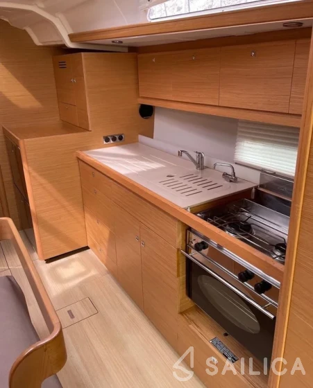 Dufour 430 Grand Large - Yacht Charter Sailica