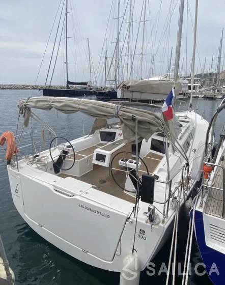 Dufour 390 Grand Large - Yacht Charter Sailica