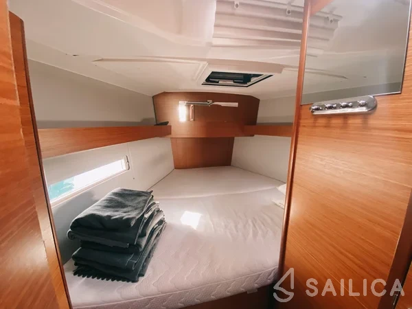 Dufour 390 Grand Large - Yacht Charter Sailica