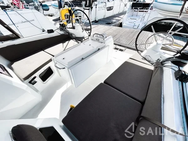 Sun Odyssey 410 - Yacht Charter Sailica