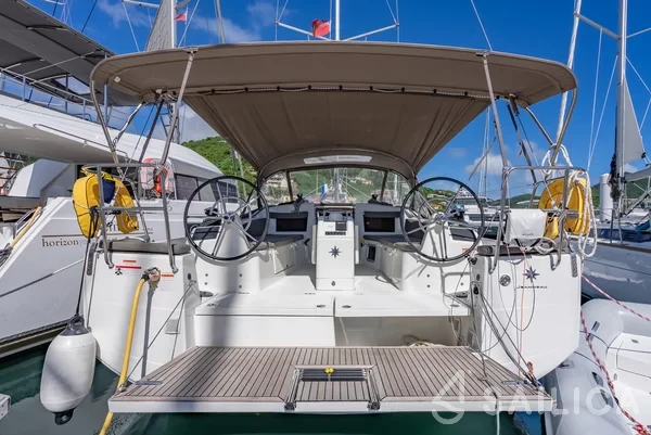 Sun Odyssey 410 - Yacht Charter Sailica