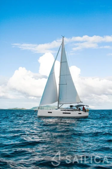 Sun Odyssey 410 - Yacht Charter Sailica