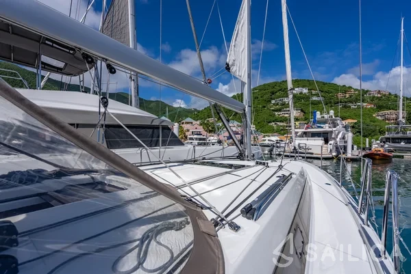 Sun Odyssey 410 - Yacht Charter Sailica