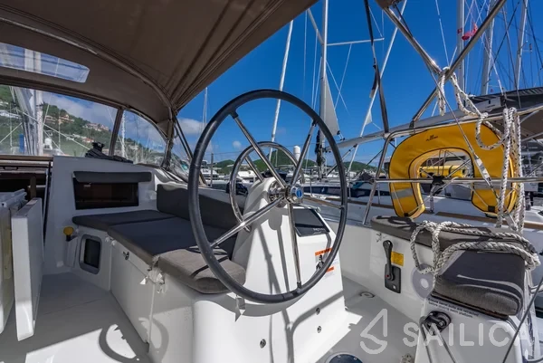 Sun Odyssey 410 - Yacht Charter Sailica
