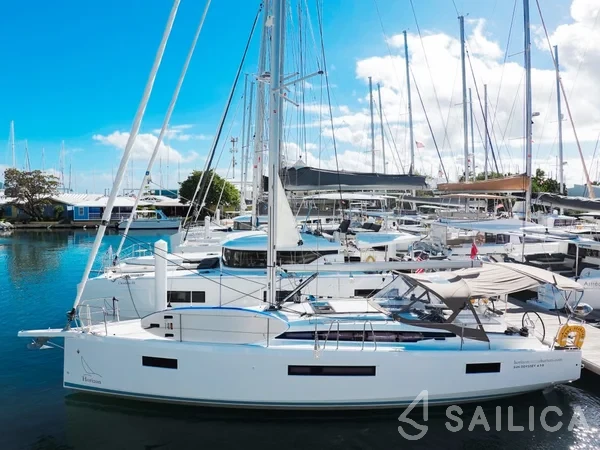 Sun Odyssey 410 - Yacht Charter Sailica