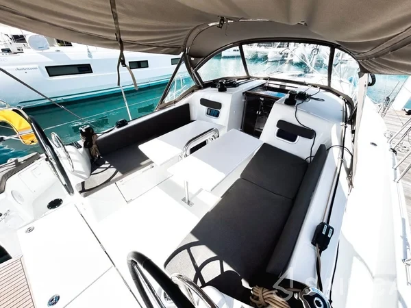 Sun Odyssey 380 - Yacht Charter Sailica