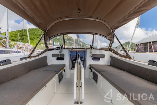 Sun Odyssey 380 - Yacht Charter Sailica