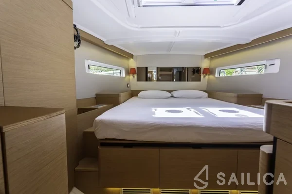 Sun Odyssey 490 - Yacht Charter Sailica