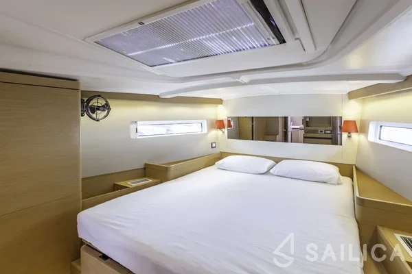 Sun Odyssey 490 - Yacht Charter Sailica