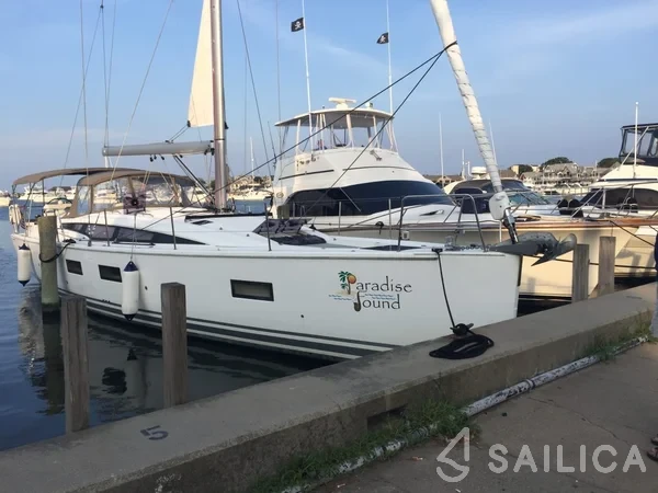Jeanneau 54 - Yacht Charter Sailica